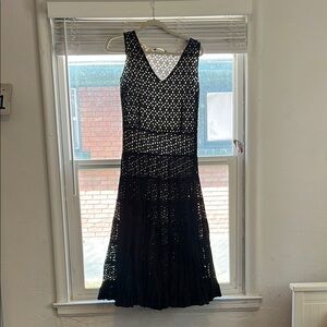 Elegant Black Sleeveless Dress